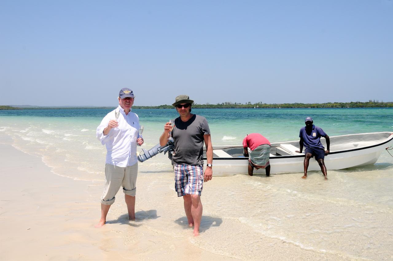 Msambweni Beach House Villa Luaran gambar